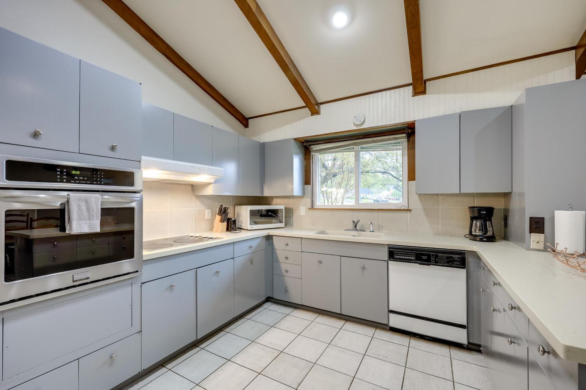 Charming San Antonio Abode About 10 Mi To River Walk! ภายนอก รูปภาพ