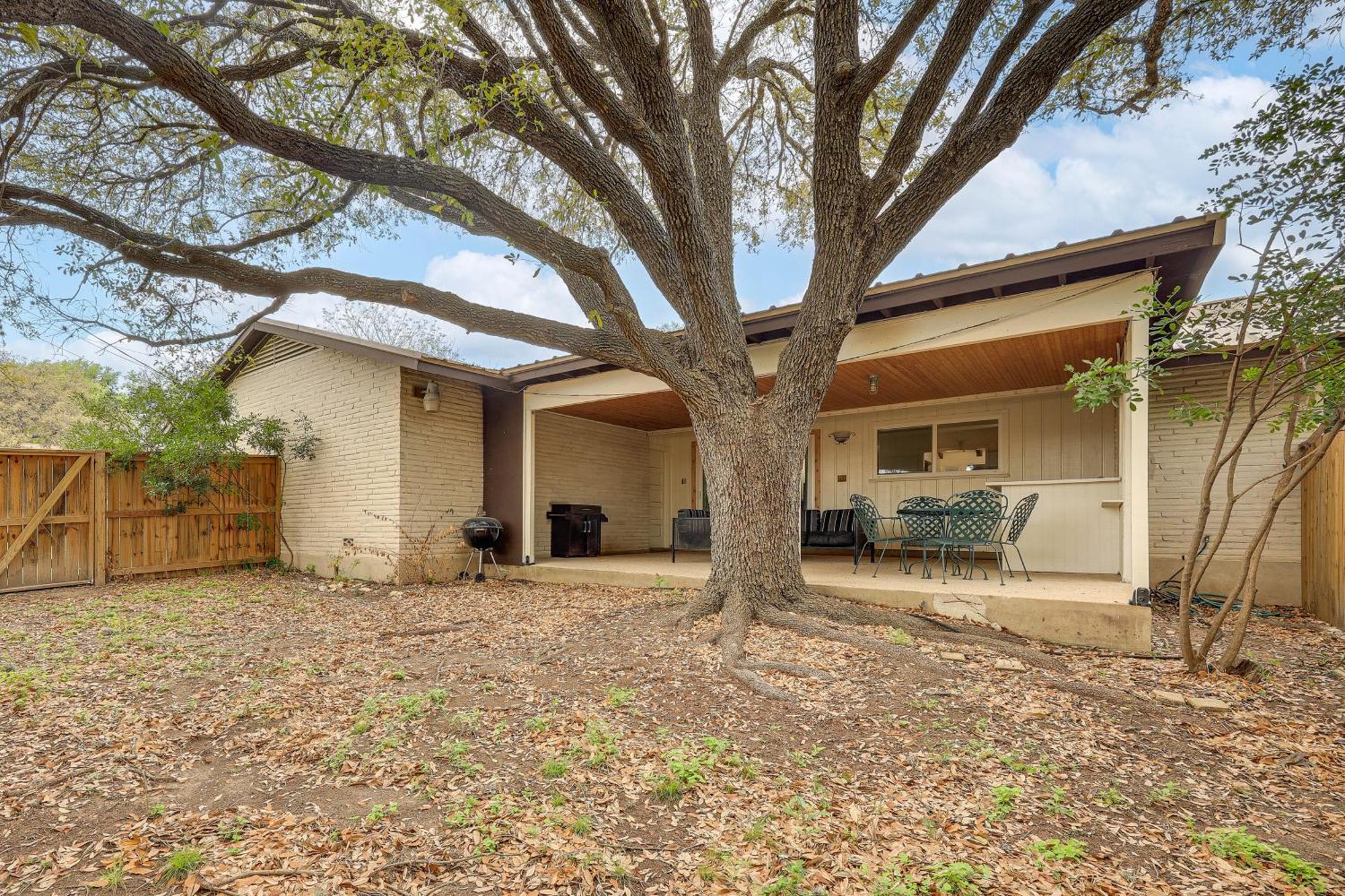 Charming San Antonio Abode About 10 Mi To River Walk! ภายนอก รูปภาพ