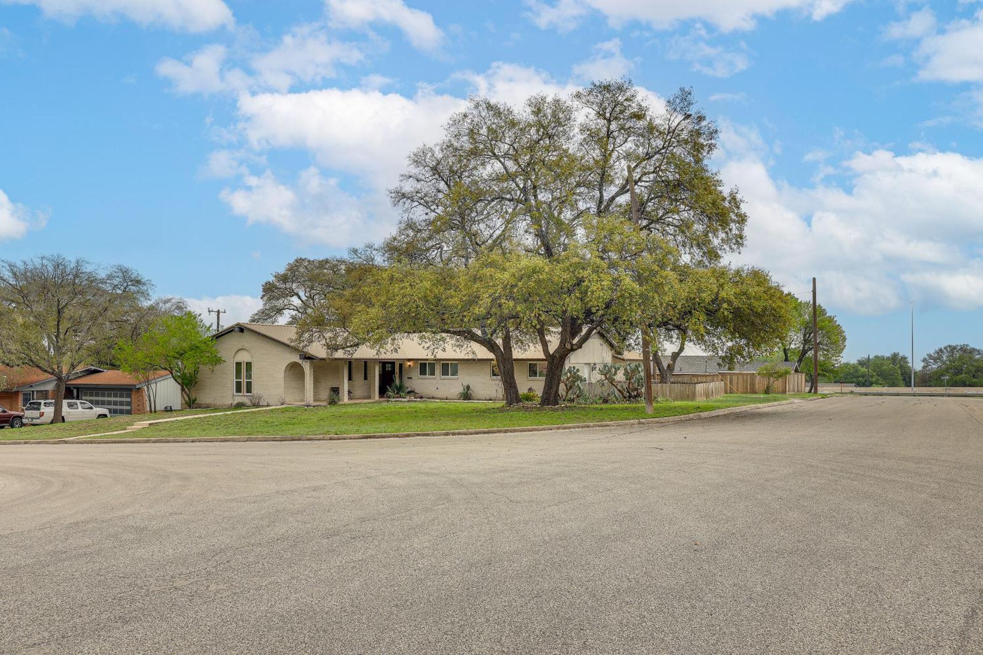 Charming San Antonio Abode About 10 Mi To River Walk! ภายนอก รูปภาพ