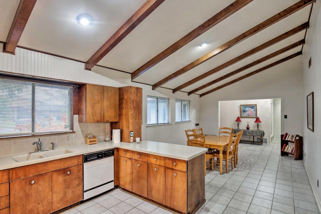 Charming San Antonio Abode About 10 Mi To River Walk! ภายนอก รูปภาพ