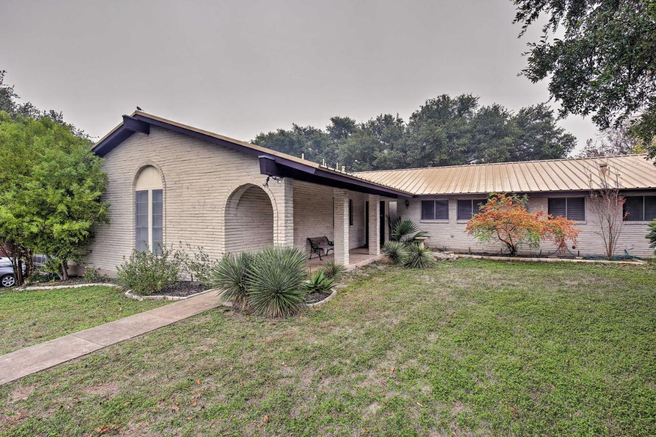 Charming San Antonio Abode About 10 Mi To River Walk! ภายนอก รูปภาพ